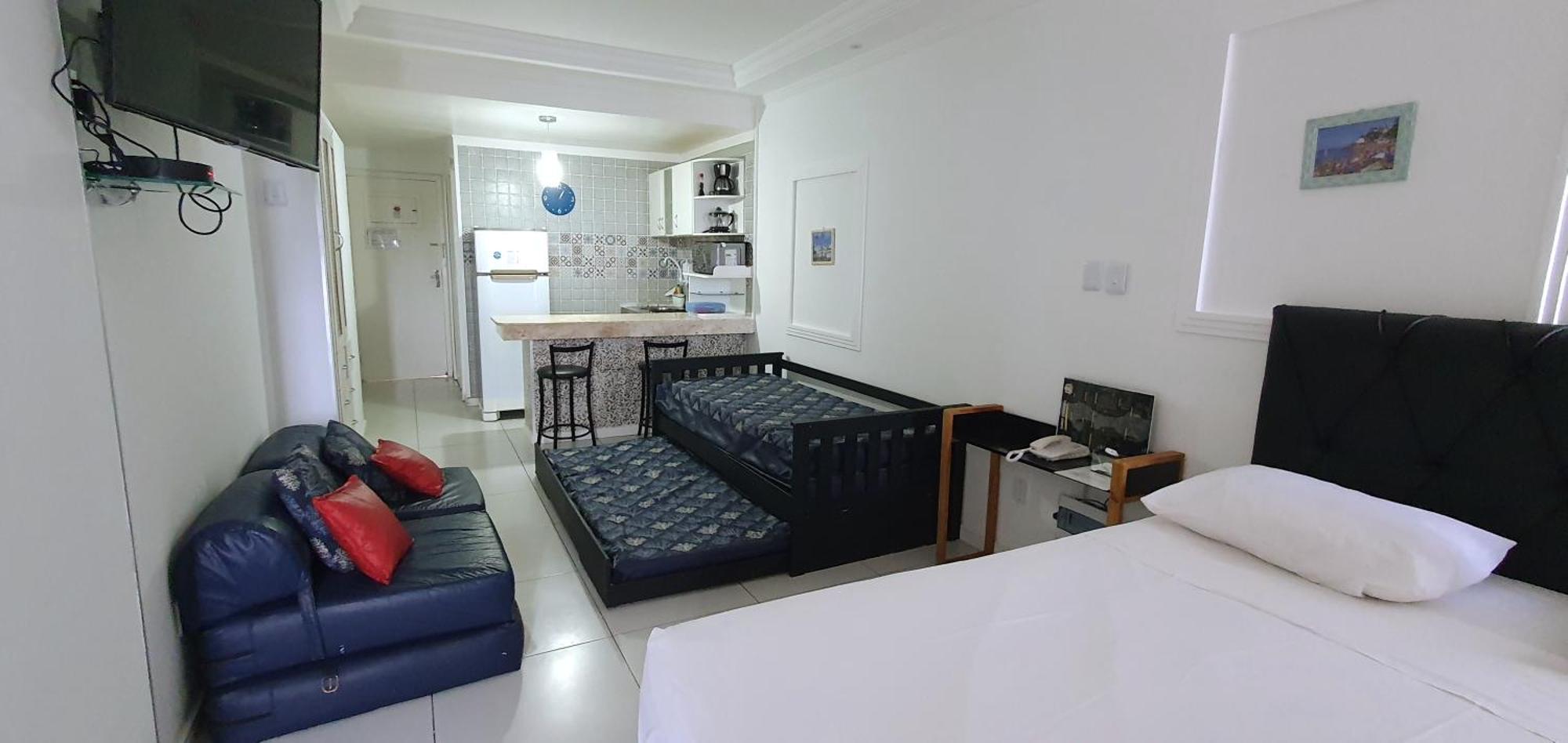 Farol Barra Flat Aparthotel Salvador Exterior photo